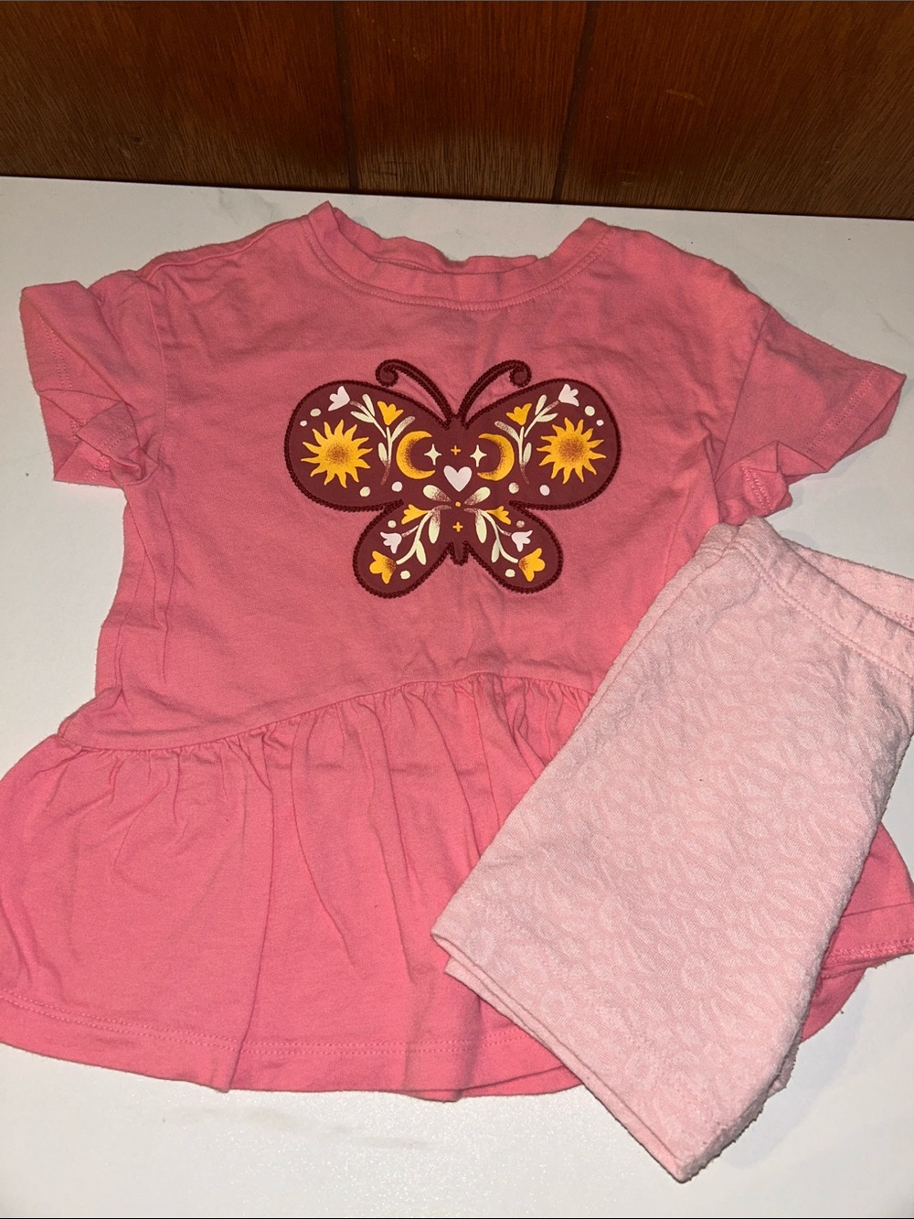3/$25 Old Navy | Butterfly Peplum Top set